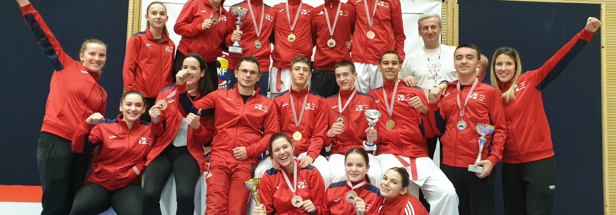 RAZDRAGANI SAMOBORCI