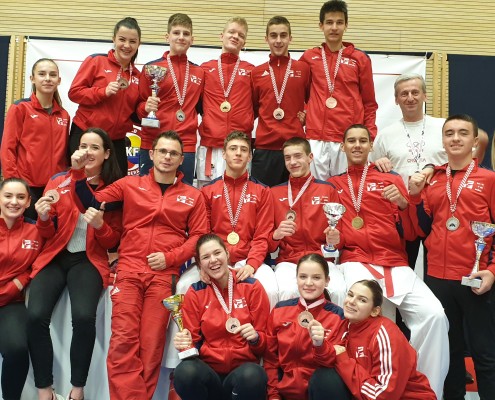 RAZDRAGANI SAMOBORCI