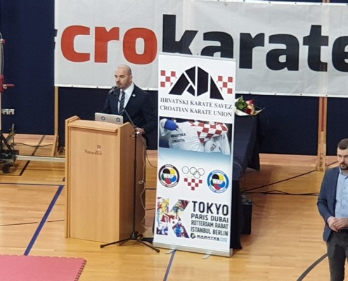 83782059_2619772391678236_8477207359930761216_o